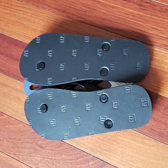 SOLD OUT EVERYWHERE! Nwt! Star Wars Kids Flip Flops - Picture 3 of 6